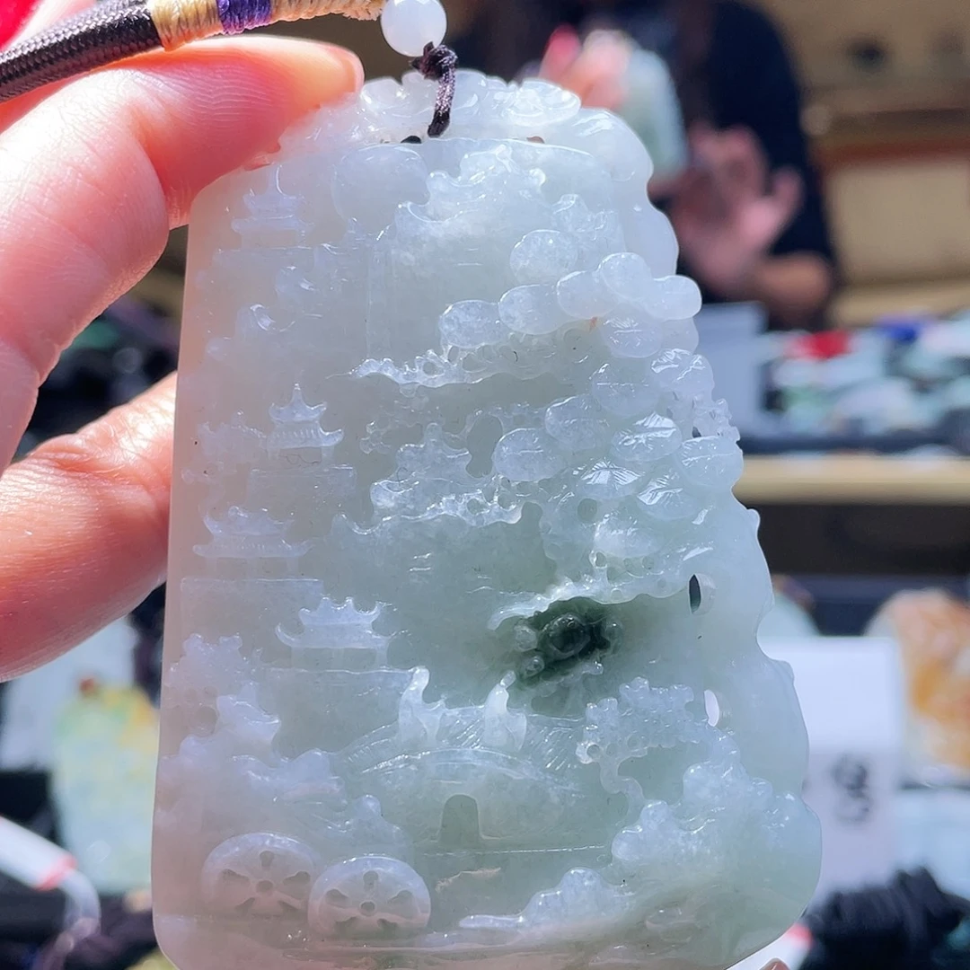 翡翠颈饰未镶嵌一个