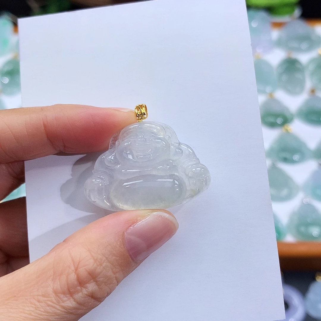 翡翠18K金镶嵌颈饰翡翠吊坠