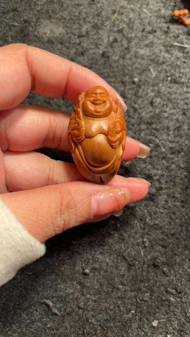手工橄榄核雕刻米勒单子