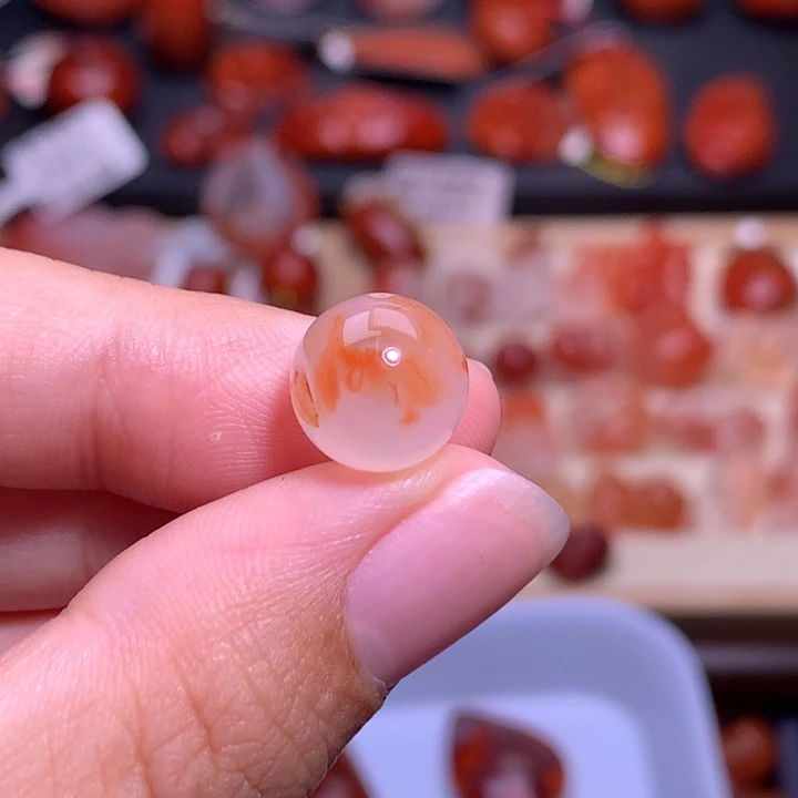 南红玛瑙未镶嵌珠宝半成品102