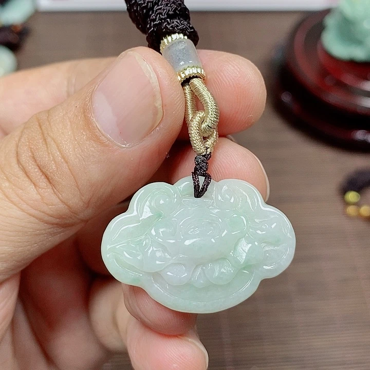 颈饰未镶嵌翡翠天然翡翠玉A货配证书
