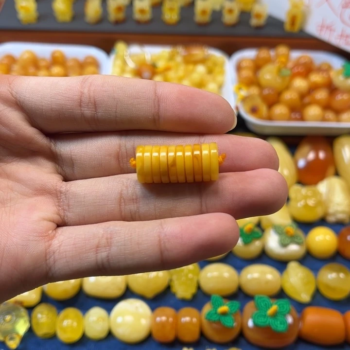 琥珀未镶嵌裸石卡11加老蜡隔片一组