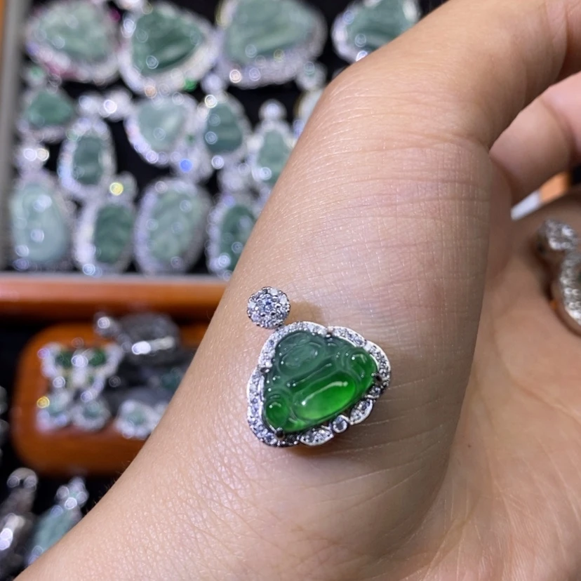 【闪购商品】翡翠颈饰未镶嵌十****子天然