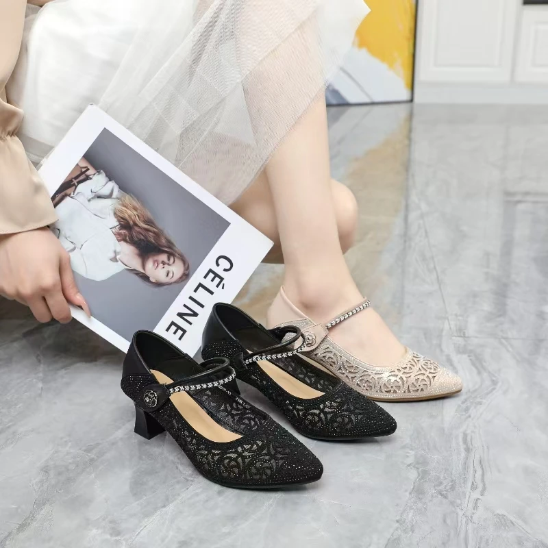 2560-12 水钻装饰一字带网鞋 透气中跟设计 夏季百搭气质舒适女鞋