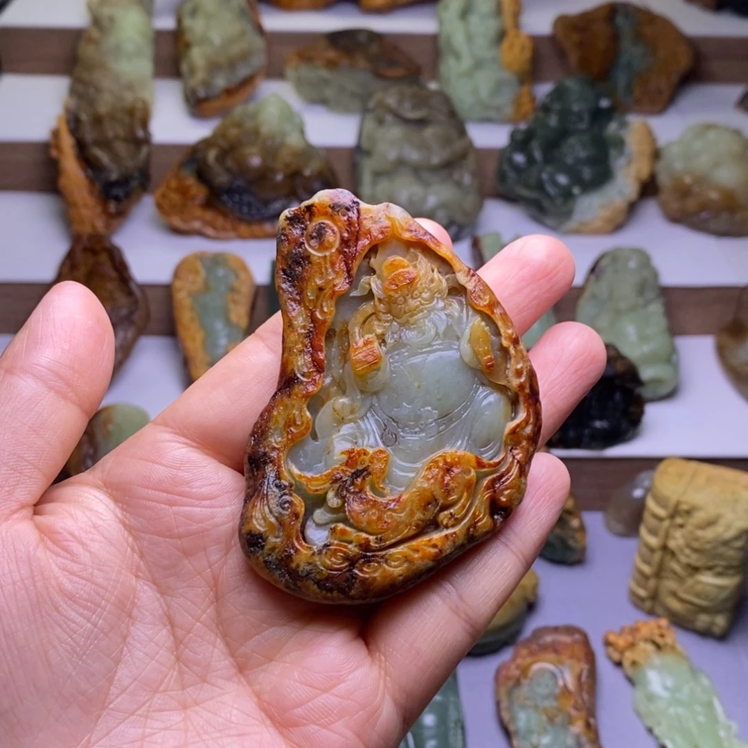 岫岩河磨玉（透闪石质玉）未镶嵌挂件知**乐