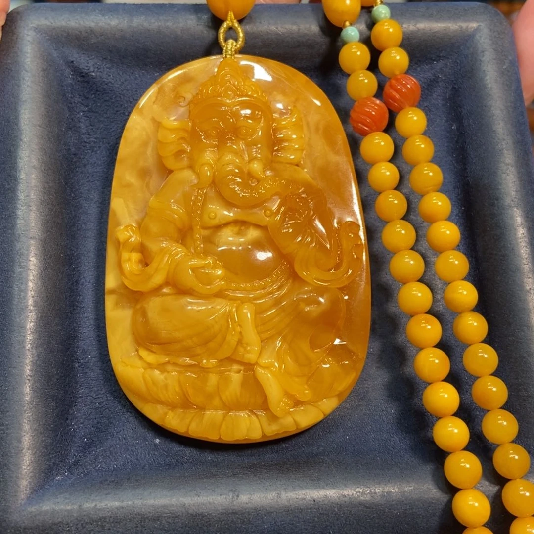 未镶嵌颈饰琥珀蜜蜡