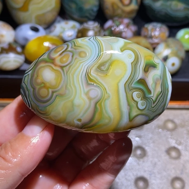 未镶嵌玛瑙/玉髓珠宝半成品165