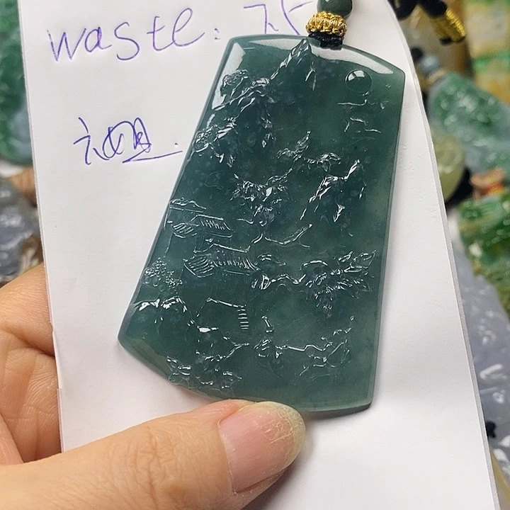 翡翠未镶嵌颈饰w***e