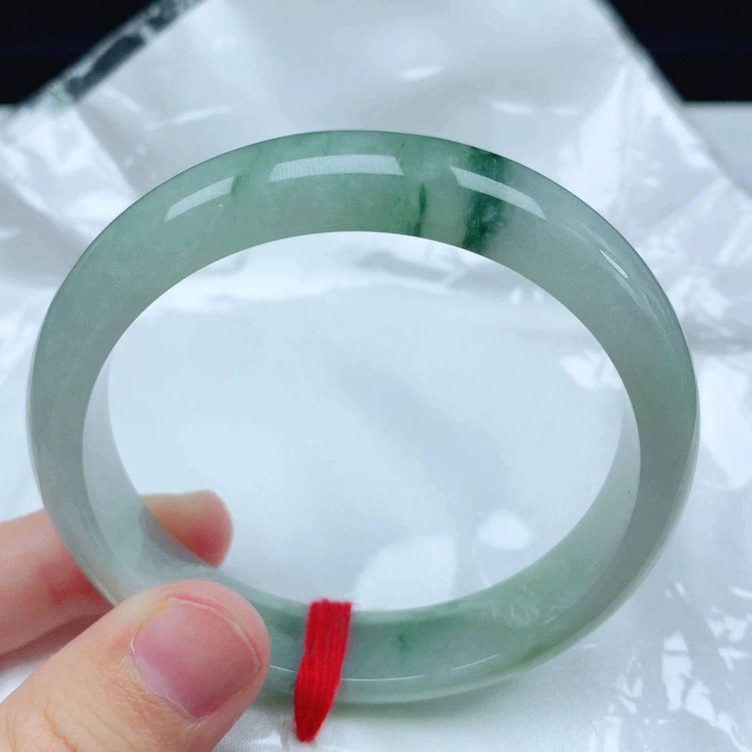 绍***珊翡翠手镯未镶嵌56