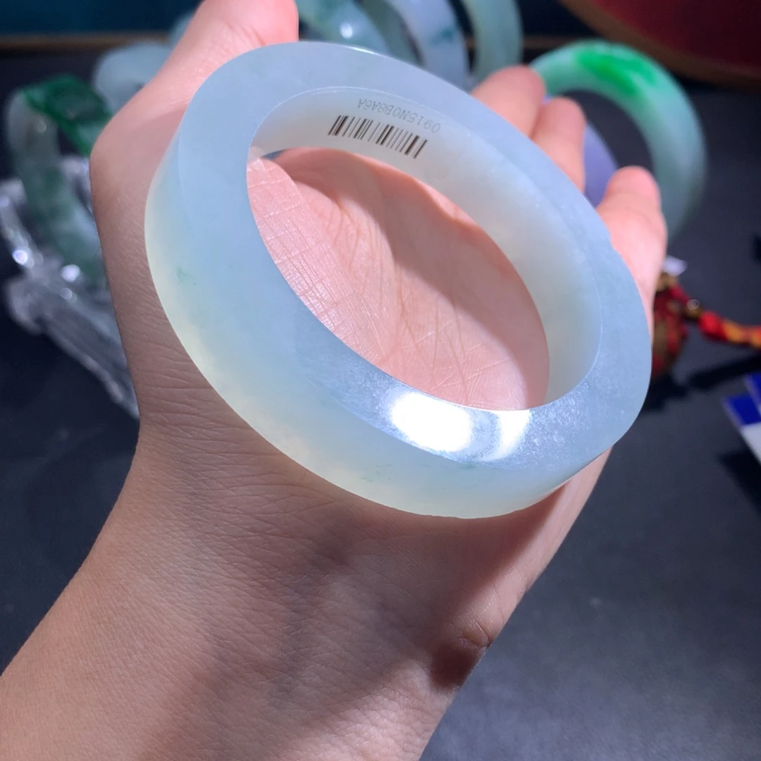 未镶嵌翡翠手镯定制翡翠梅