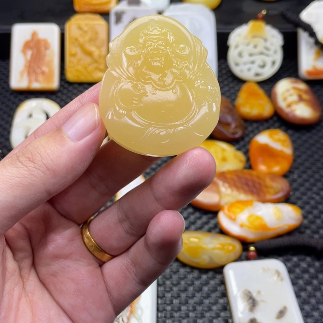 颈饰未镶嵌和田玉