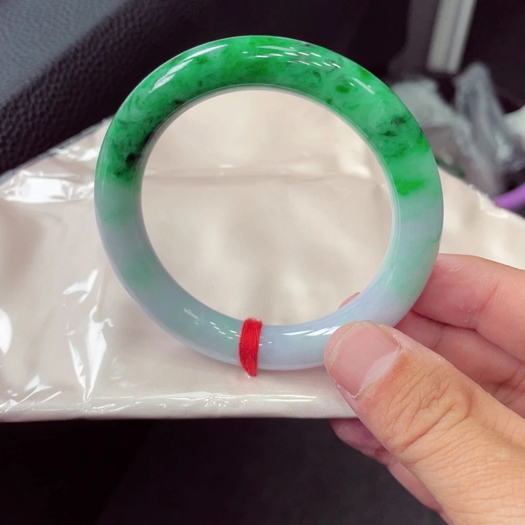 翡翠未镶嵌手镯翡翠