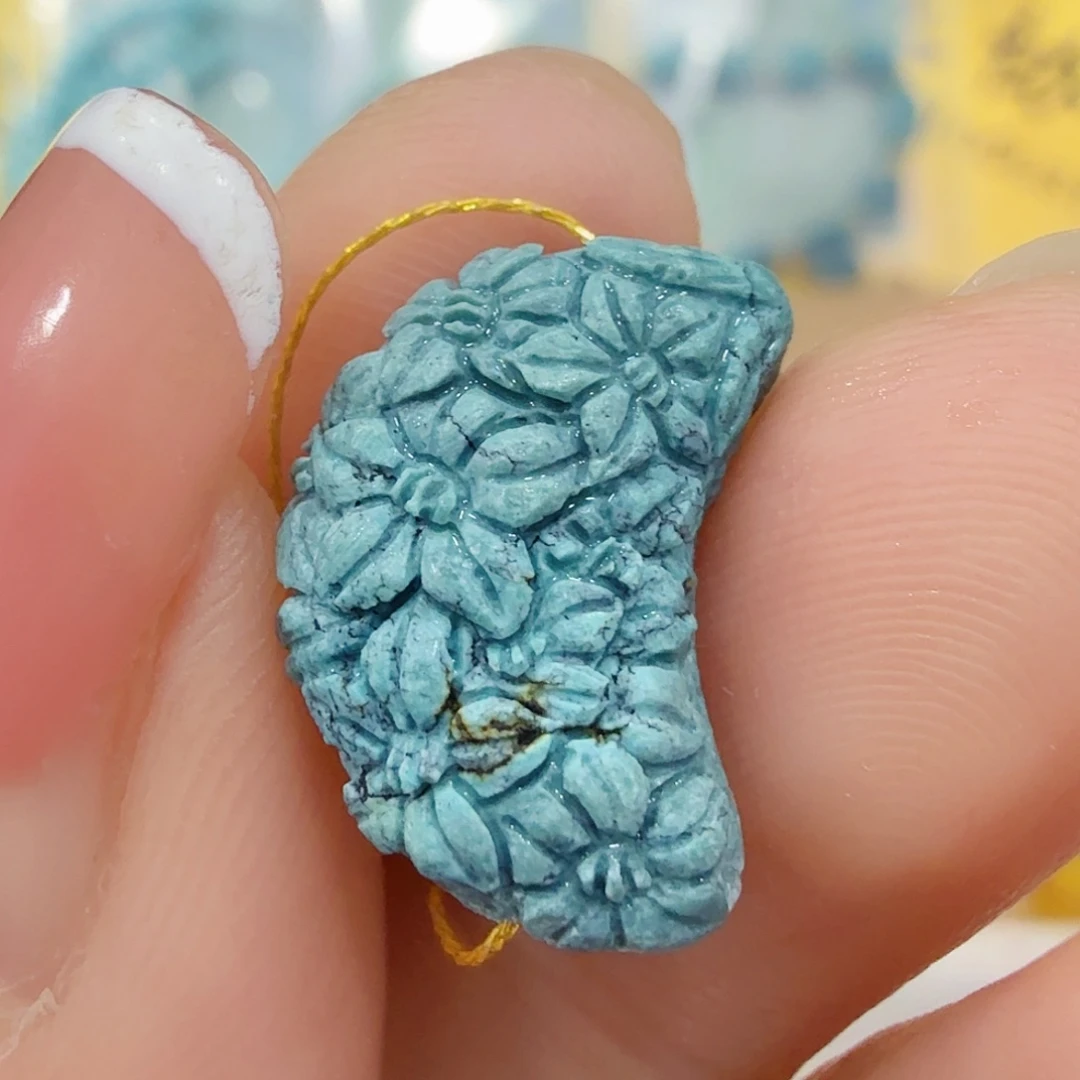 绿松石未镶嵌珠宝奇石