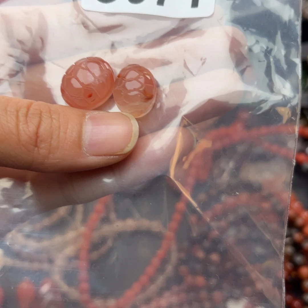 南红玛瑙未镶嵌珠宝奇石