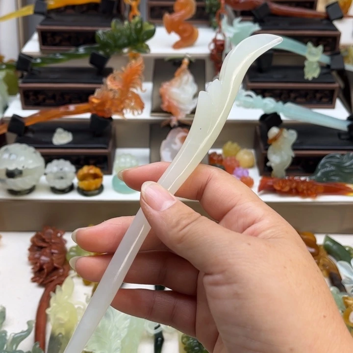 蛇纹石玉未镶嵌发簪