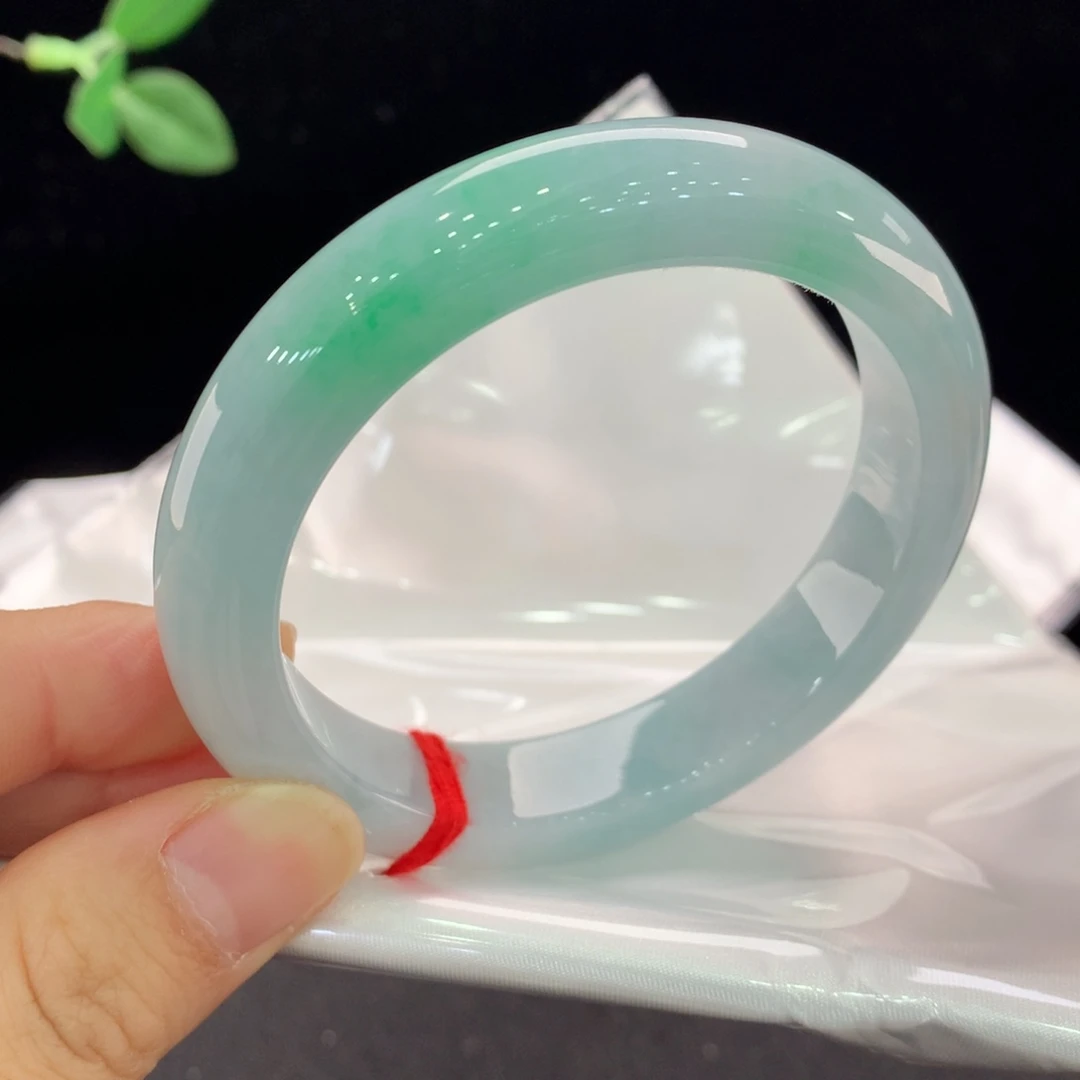 翡翠未镶嵌手镯0367