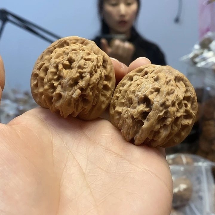 文玩核桃把件41霞云岭大肚子