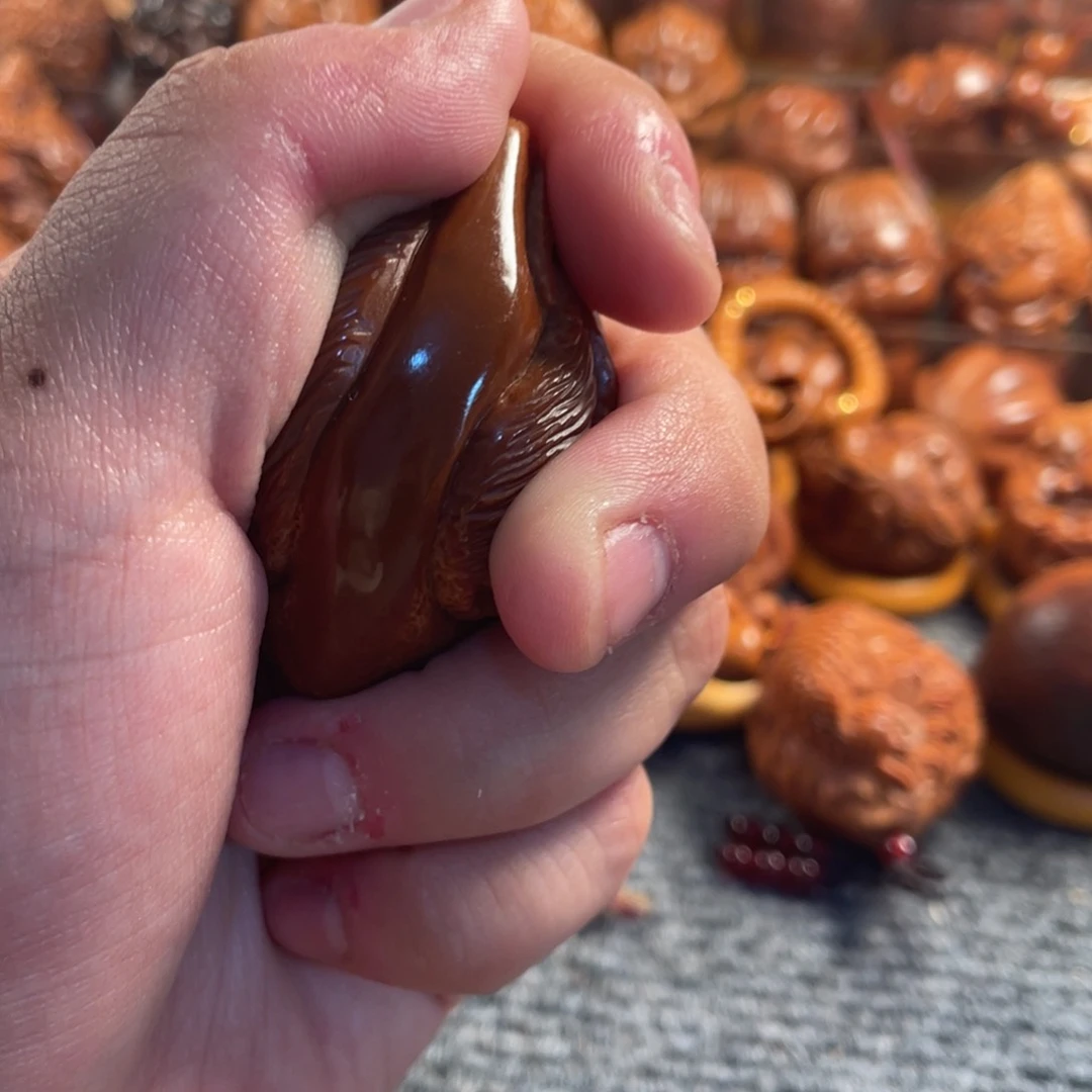 橄榄核吊坠独款三面