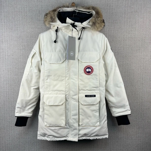 未使用 CANADA GOOSE 远征 派克长款羽绒服 欧版女款/尺码XS/9959