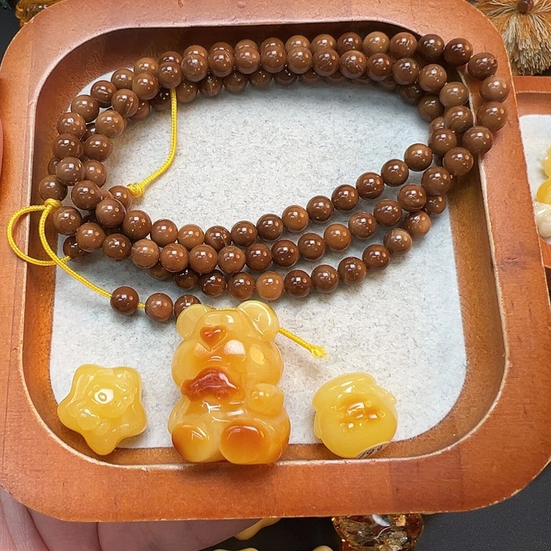 是***吖琥珀未镶嵌珠宝奇石