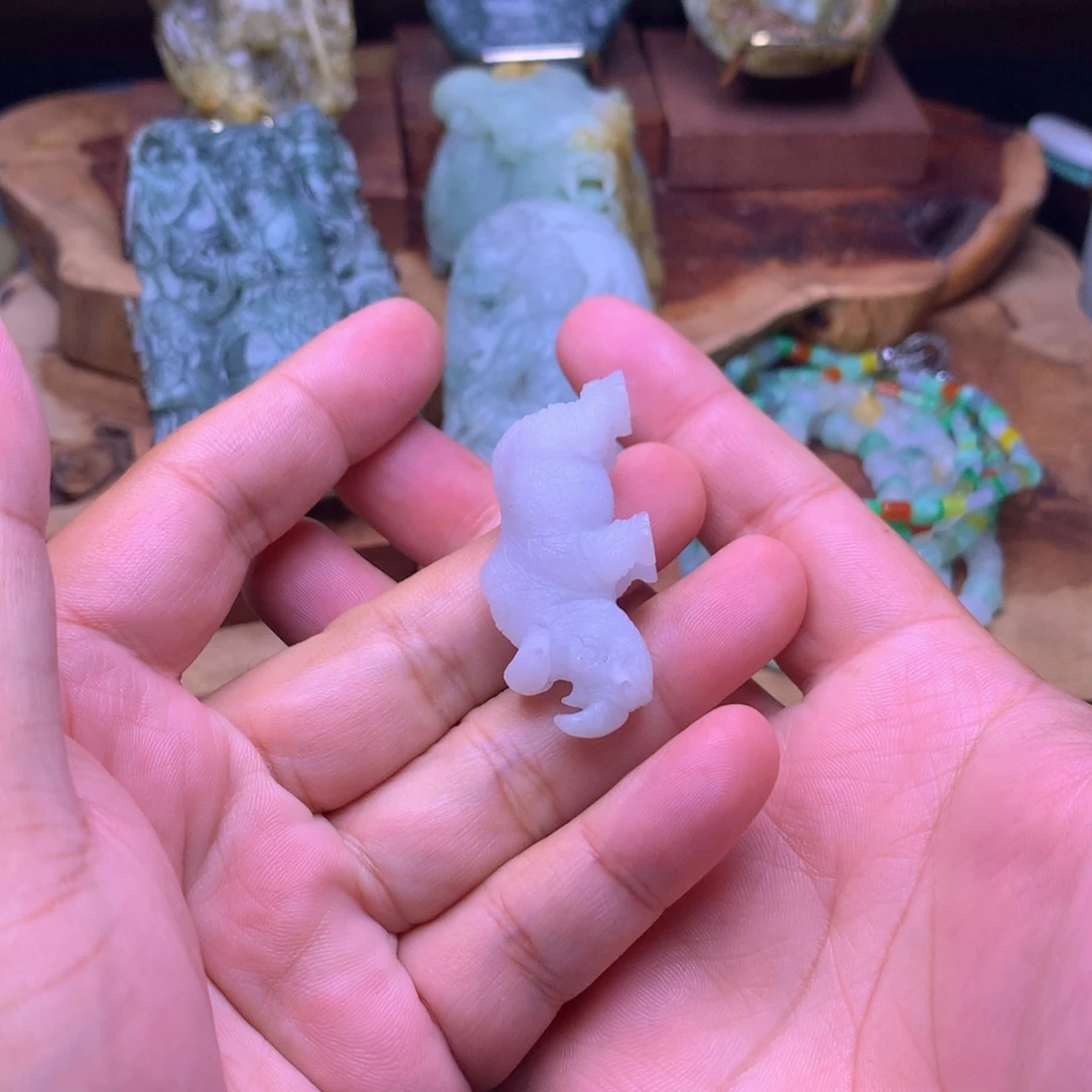 定制翡翠未镶嵌翡翠