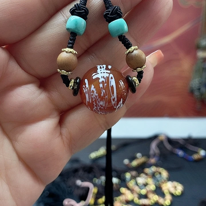 玛瑙/玉髓颈饰合金