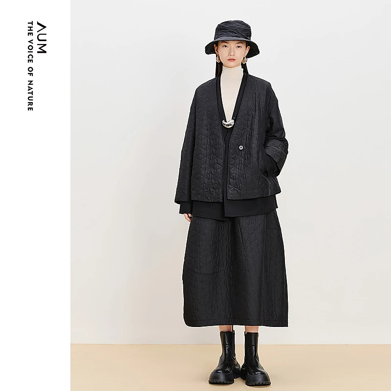 AUM宽松肌理复古黑色休闲时尚提花棉服M1EG4146L