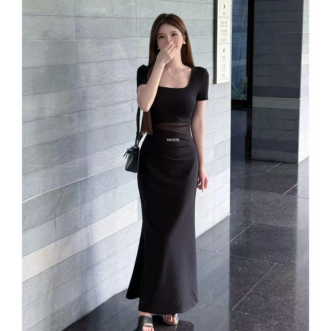 法式纯欲风方领短袖连衣裙女2025秋季新款设计感收腰显瘦鱼尾长裙