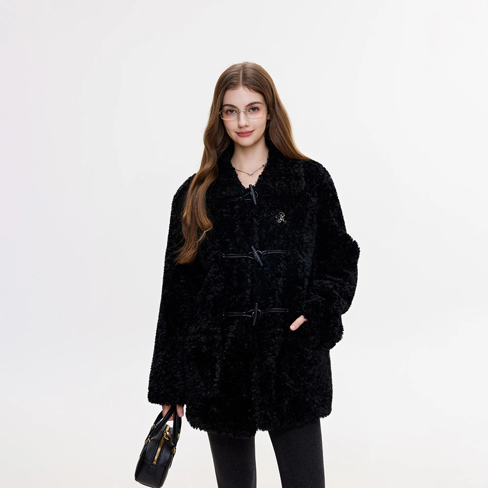 ikyou牛角扣羊羔绒外套女秋冬季新款宽松显瘦加厚中长款皮毛一体