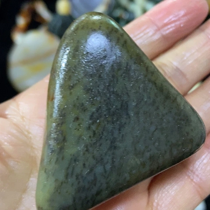 和田玉（糖玉）未镶嵌挂件38