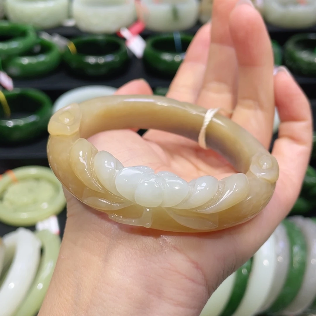 未镶嵌手镯和田玉48