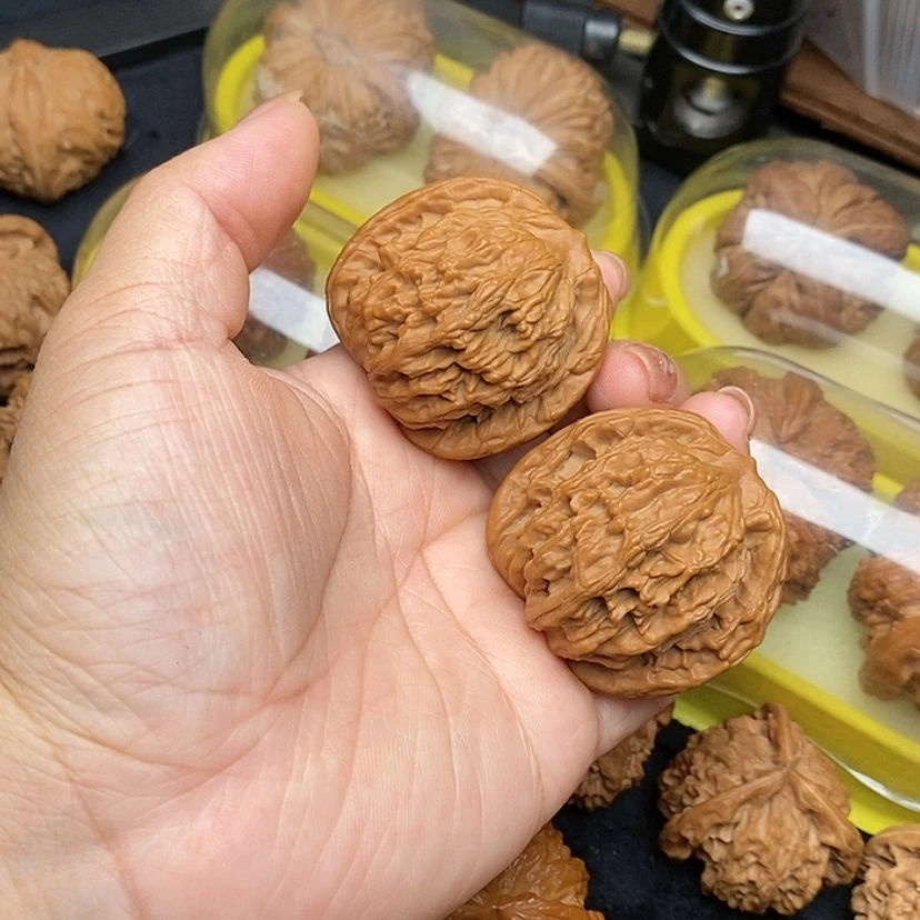【闪购商品】桃核把件麦穗虎头44