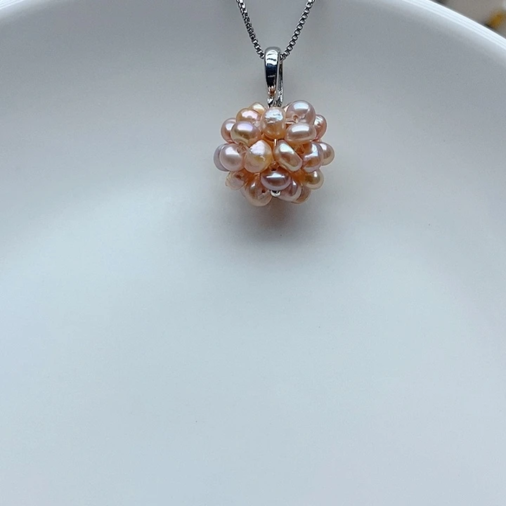 颈饰未镶嵌淡水珍珠