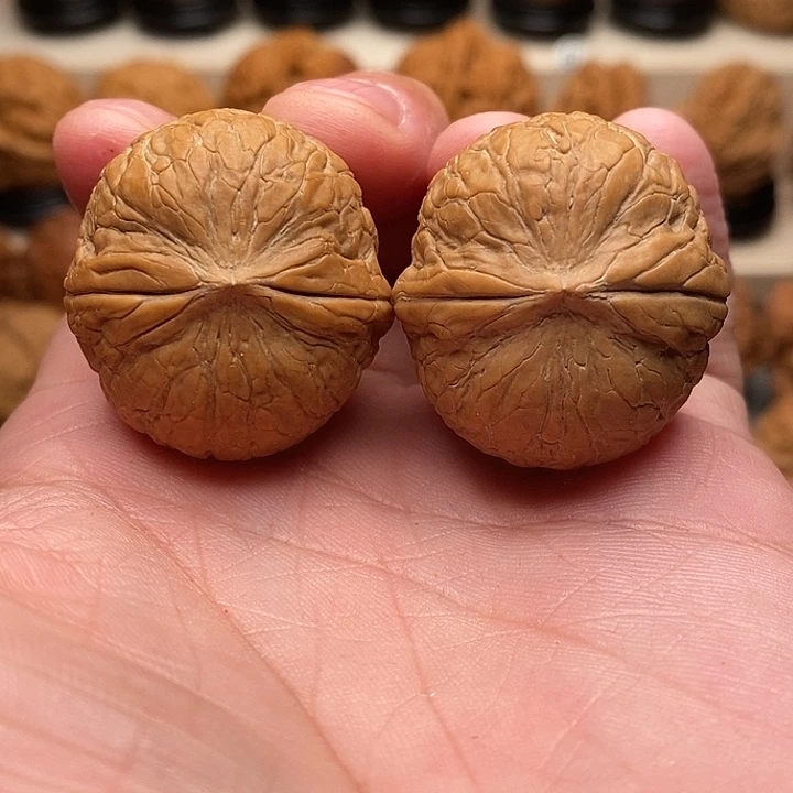 文玩核桃把件18…………………………