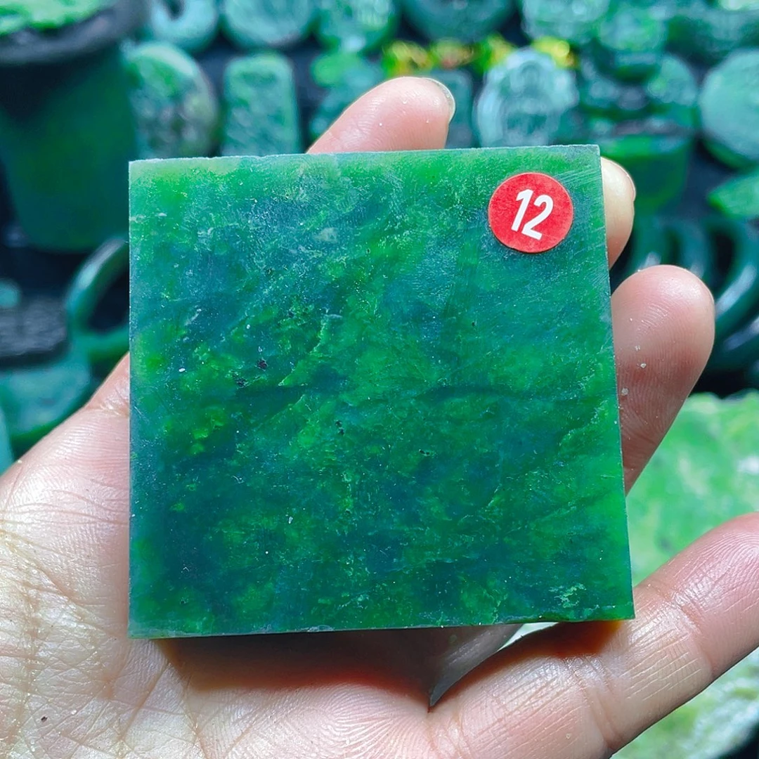 和田玉（碧玉）未镶嵌珠宝奇石