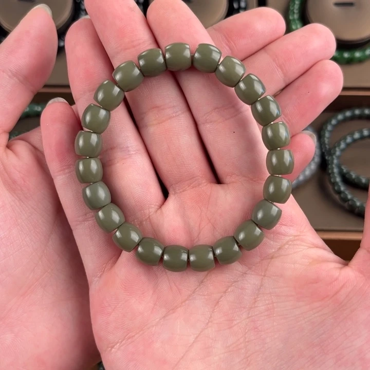 金***叔和田玉未镶嵌手链