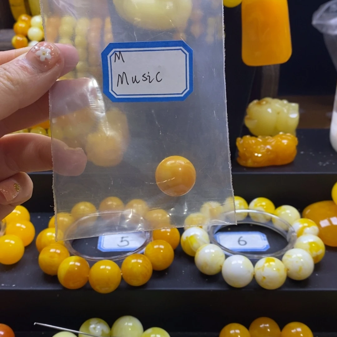 M***c非金属全品无暇老蜡飘花卡18单珠