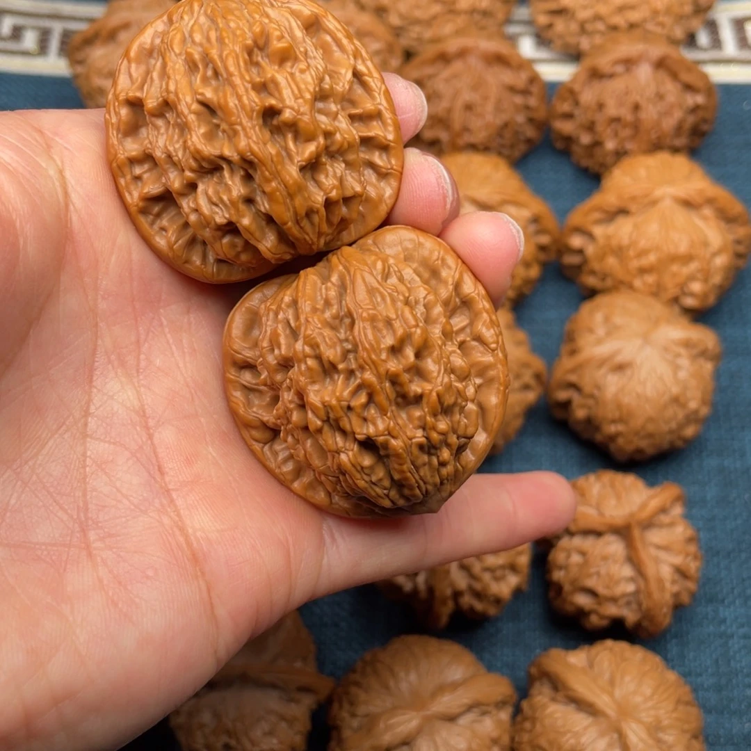 文玩核桃把件40虎头