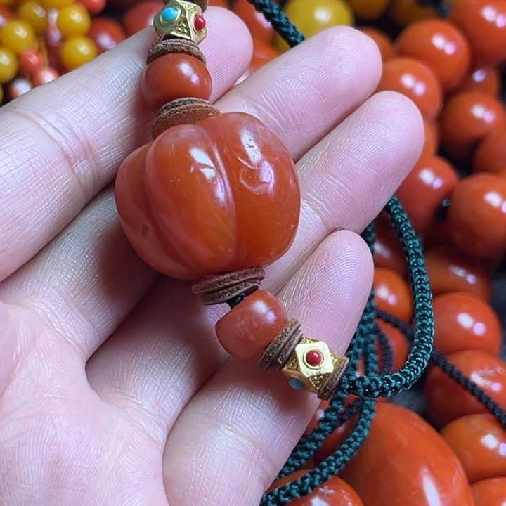 颈饰琉璃心**尘琉璃………………