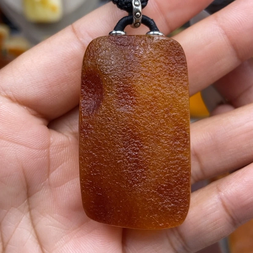 【闪购商品】琥珀颈饰未镶嵌