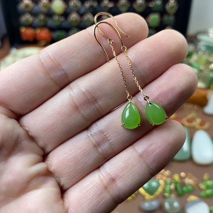 和田玉18K金镶嵌颈饰