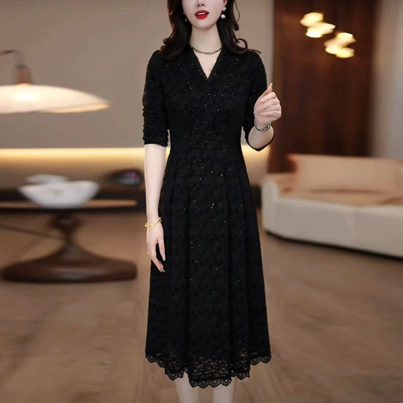 雪花绒加绒加厚保暖打底裙冬季新款黑色收腰显瘦长袖轻奢连衣裙子