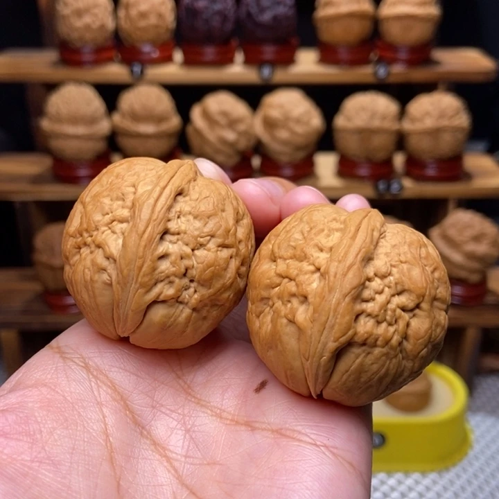 文玩核桃吊坠铁将军11