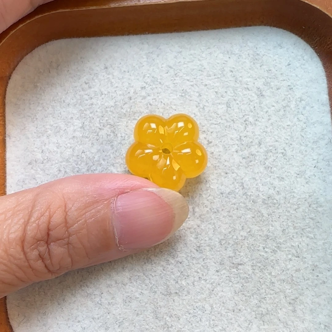 琥珀未镶嵌珠宝奇石定制