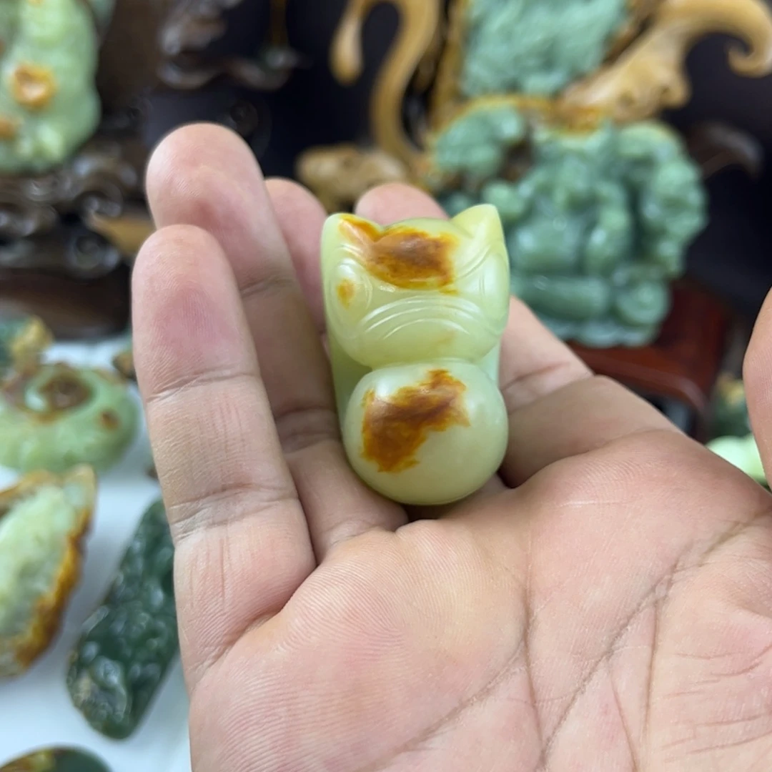 岫岩河磨玉（透闪石质玉）未镶嵌把件