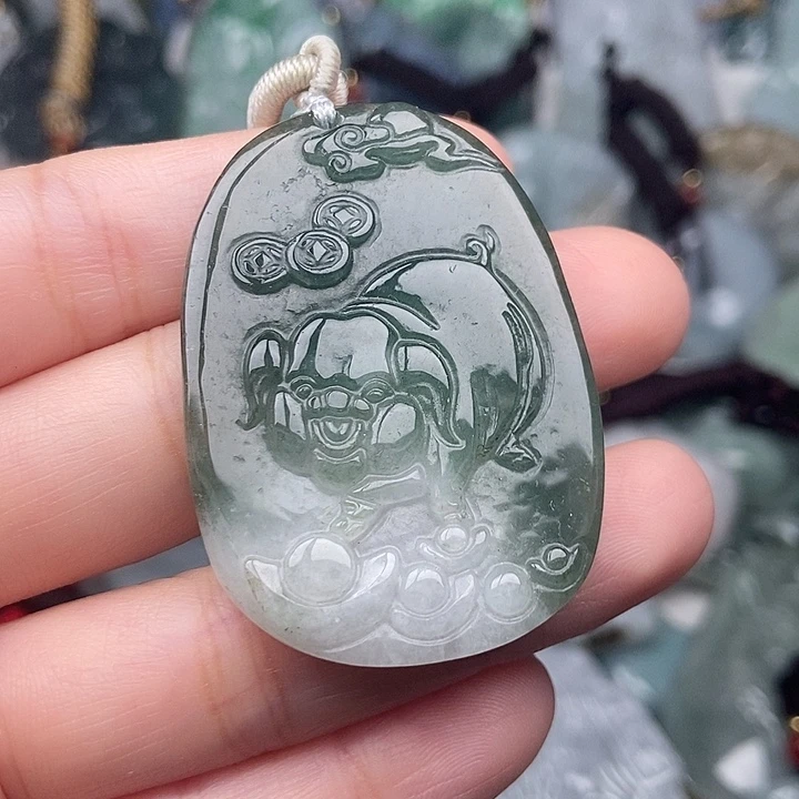 翡翠未镶嵌颈饰翡翠