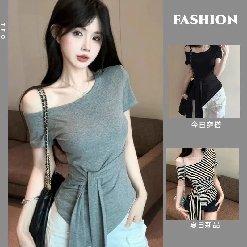 安嘉儿韩系时尚百搭设计感夏季新款斜领露肩套头绑带显瘦收腰上衣