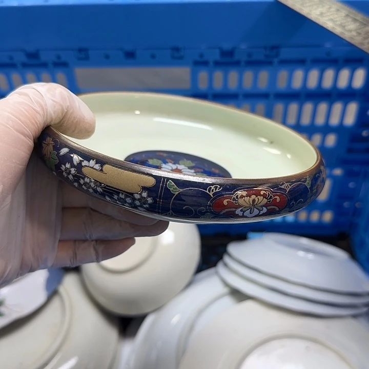 瓷片?*槿开播啦…开播啦