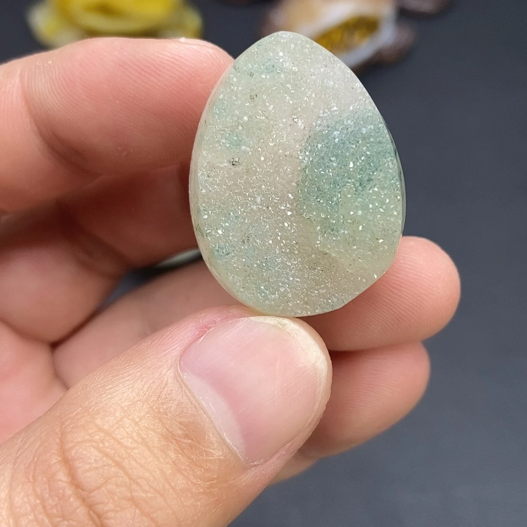 玛瑙/玉髓未镶嵌珠宝奇石