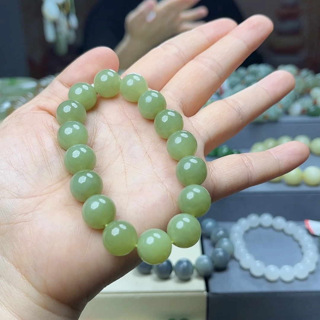 和田玉手链未镶嵌三*